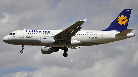 D-AILA ✈ Lufthansa Airbus 319-114