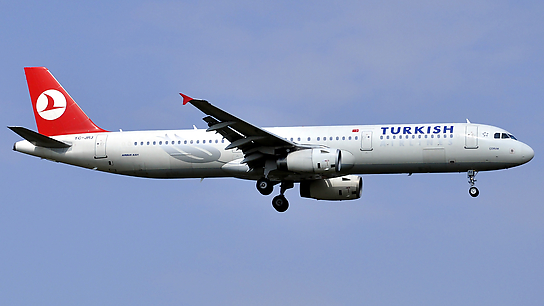 TC-JRJ ✈ Turkish Airlines Airbus 321-231