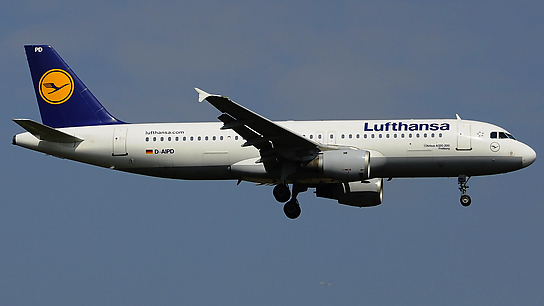 D-AIPD ✈ Lufthansa Airbus 320-211