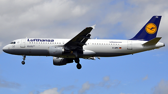 D-AIPC ✈ Lufthansa Airbus 320-211