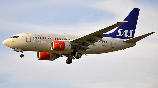 LN-RCW ✈ Scandinavian Airlines Boeing 737-683