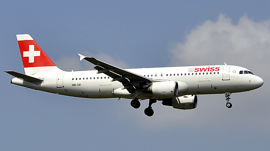 HB-IJI ✈ Swiss International Air Lines Airbus 320-214