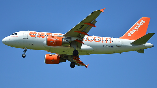 G-EZDS ✈ Easyjet Airbus A319-111